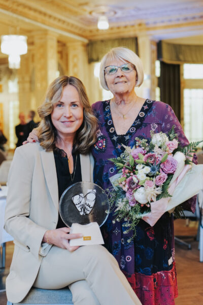 Drottning Silvia mottar Elise-Lindqvist priset 2021